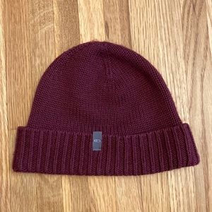 Icebreaker vela cuff beanie